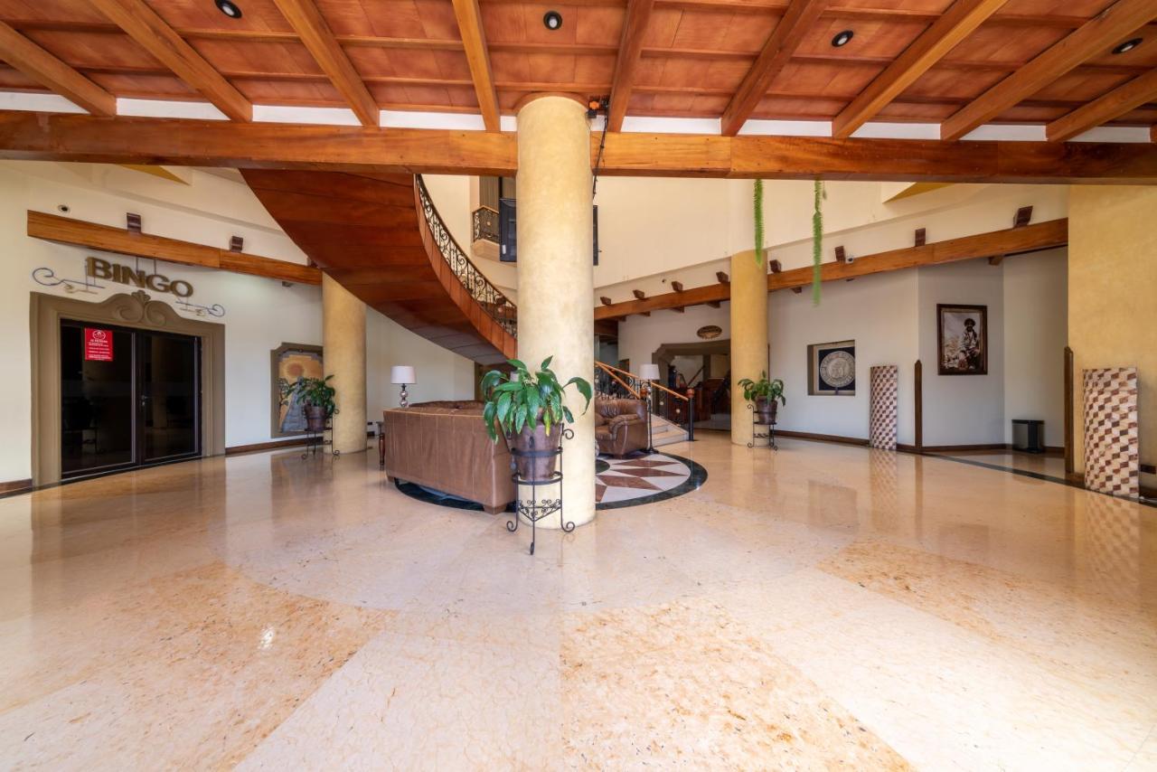 Hotel Ruinas Resort ウェウェテナンゴ エクステリア 写真