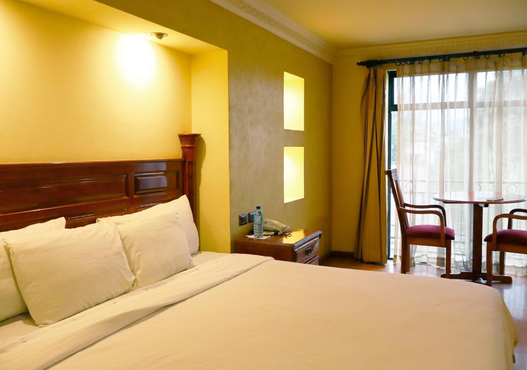 Hotel Ruinas Resort ウェウェテナンゴ エクステリア 写真