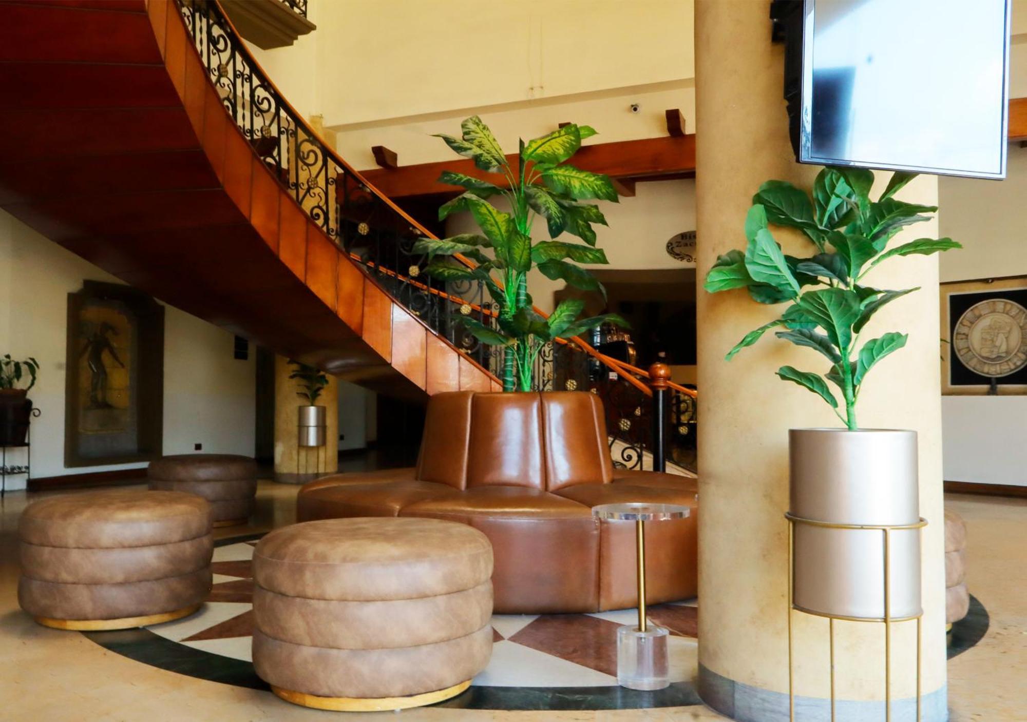 Hotel Ruinas Resort ウェウェテナンゴ エクステリア 写真